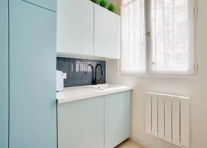 Studette Renovee Au Coeur Du Marais